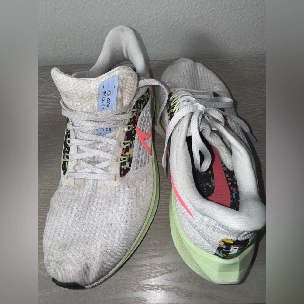 Nike Air Zoom Pegasus 39 Road Running Shoes sz 8.5 Women's FD0878-100 White/Pink - Picture 10 of 12